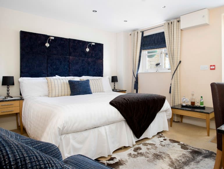 Hauptschlafzimmer des Hotels | MegaSport Travel