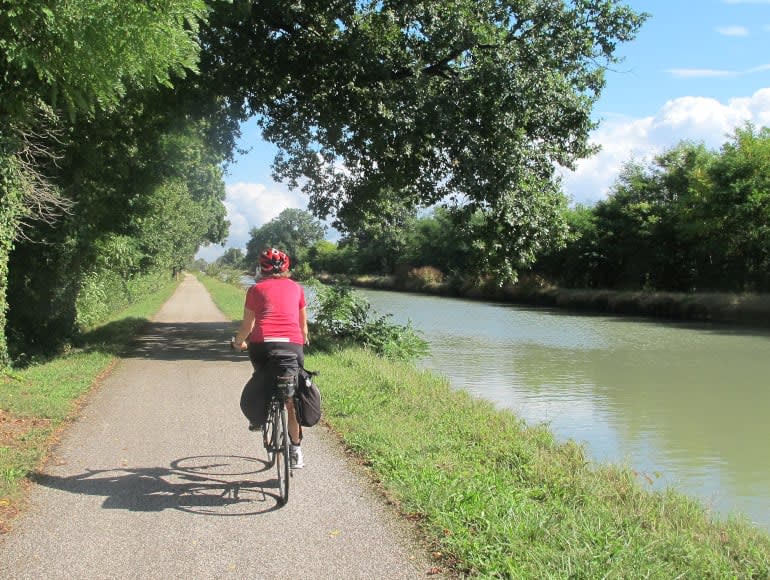 Touren neben dem Fluss | MegaSport Travel