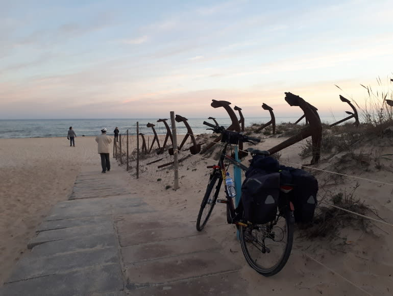 Guided Cycling Tour, Barril Beach